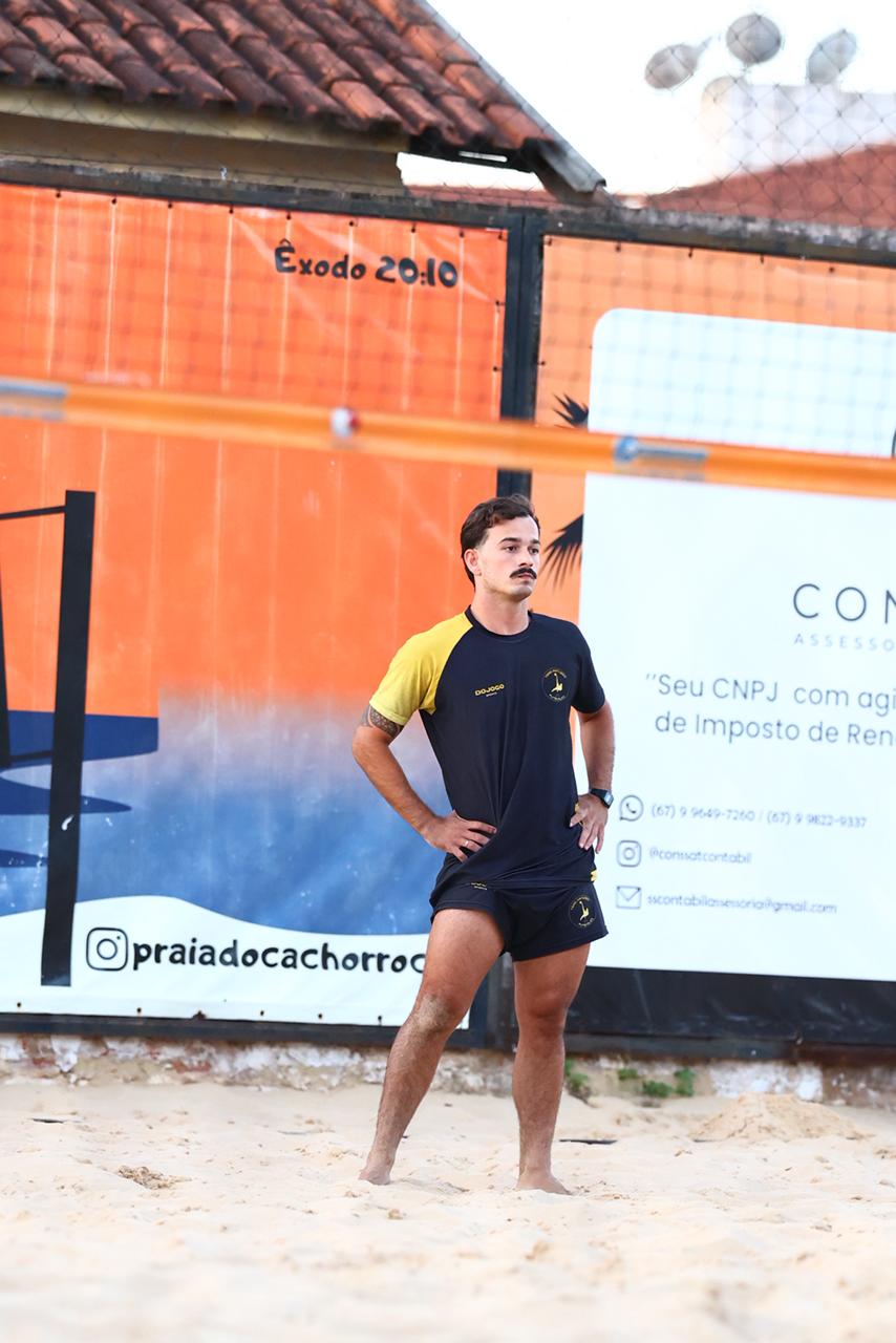 Treino de futevôlei